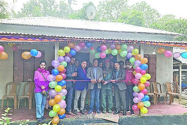 বসুন্ধরার পাকা ঘর পেলেন মুক্তিযোদ্ধা বিজয় দাস
