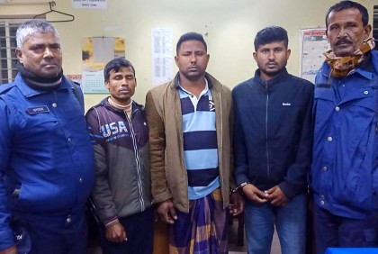 সিলগালা করা গুদাম থেকে চাল চুরি, গ্রেফতার ৩