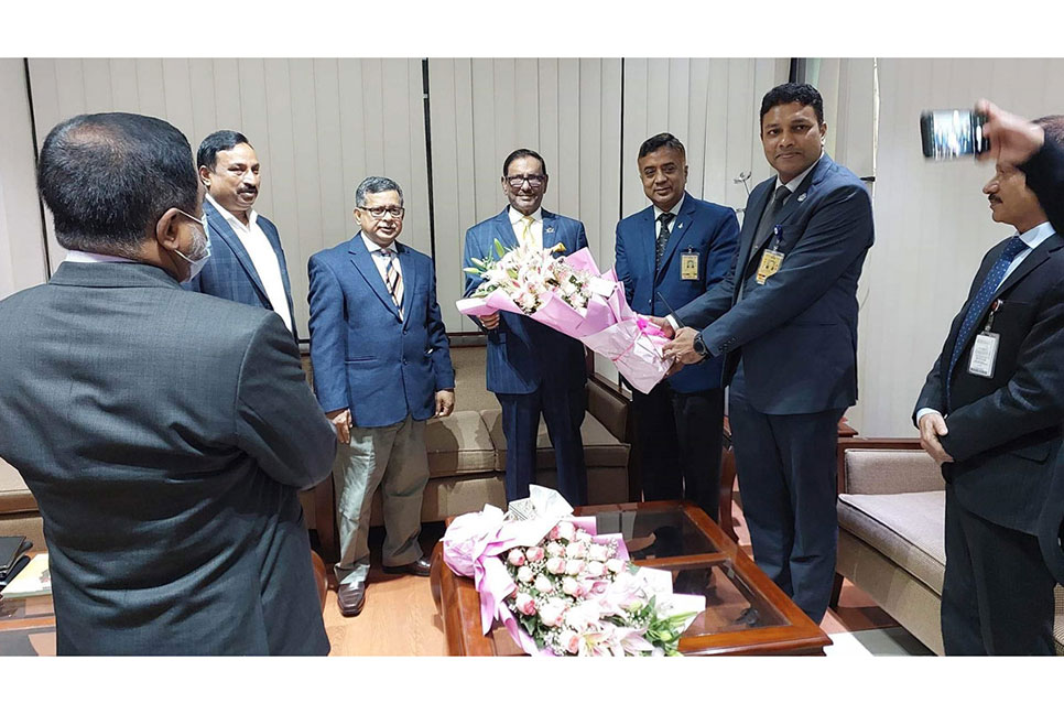 স্বাস্থ্য পরীক্ষার জন্য সিঙ্গাপুরে গেলেন ওবায়দুল কাদের