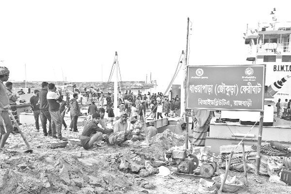 জৌকুড়া-নাজিরগঞ্জ নৌরুটে ফেরি চলাচল শুরু