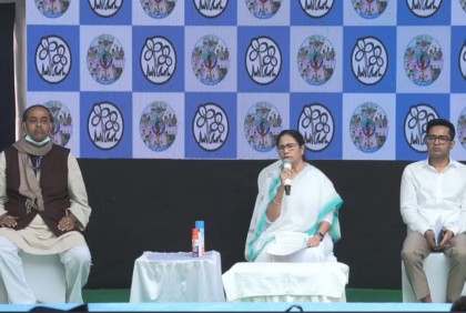 নতুন প্রকল্প 'দিদির সুরক্ষা কবচ', গ্রামে গিয়ে রাত কাটাবেন নেতারা 