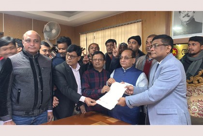চাঁপাইনবাবগঞ্জ-৩ উপনির্বাচনে নৌকা প্রার্থীর মনোনয়নপত্র দাখিল