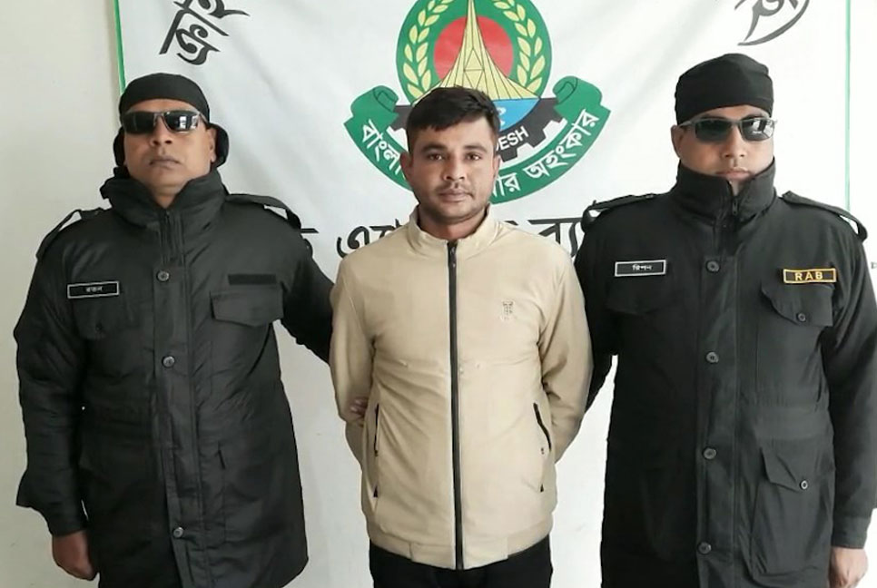 ঝিনাইদহে যুবলীগ নেতা হত্যাচেষ্টা 
মামলার আসামি গ্রেফতার