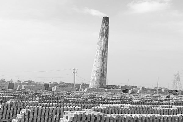 বন্ধ হয়নি ৭০ অবৈধ ইটভাটা হুমকির মুখে পরিবেশ