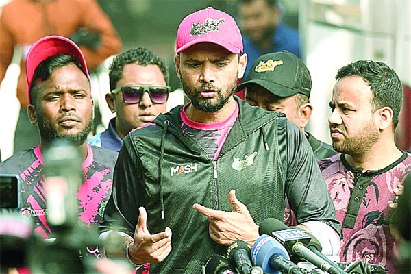 ‘হযবরল’ বললেন মাশরাফি