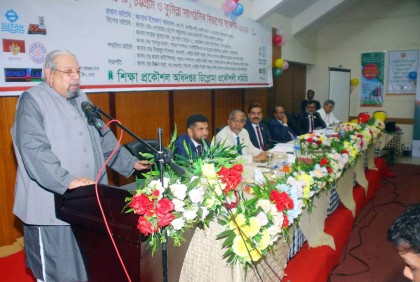 এ বছর বিদেশ যাবে ১৫ লাখ লোক: প্রবাসী কল্যাণ মন্ত্রী