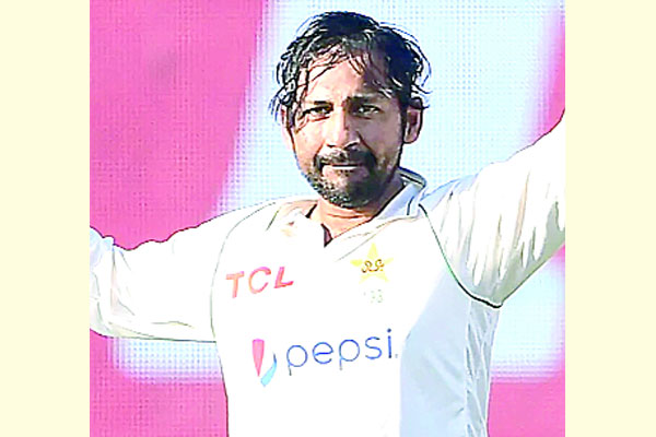 উত্তেজনা ছড়িয়ে করাচি টেস্ট ড্র