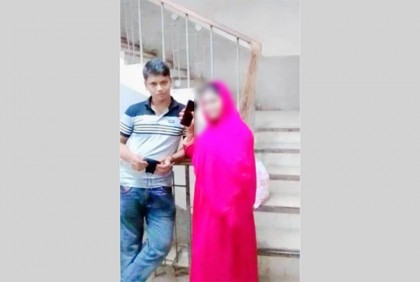 বিয়ের দাবিতে প্রেমিকের বাড়িতে কলেজছাত্রীর অনশন
