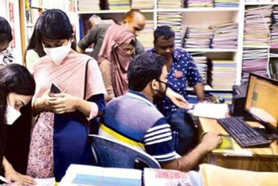 কাল একাদশ শ্রেণিতে ভর্তির দ্বিতীয় ধাপের আবেদন শুরু