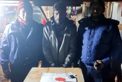কলাপাড়ায় মাদক ব্যবসায়ী আটক