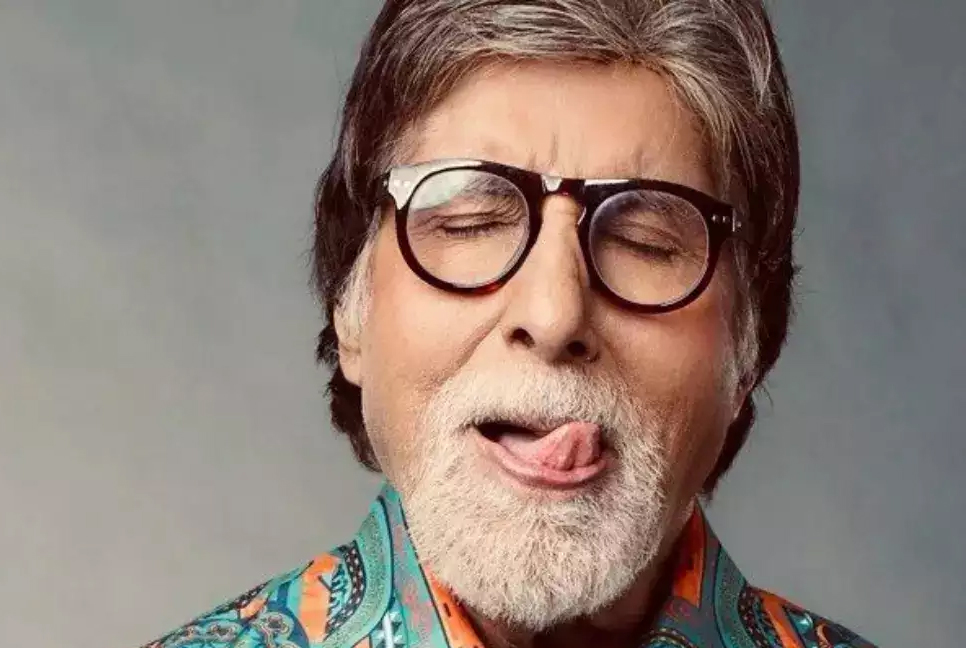 কেন ক্ষমা চাইলেন অমিতাভ?