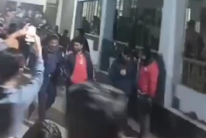 ফরিদপুরে ইঞ্জিনিয়ারিং কলেজের শিক্ষার্থীদের ওপর দুর্বৃত্তদের হামলা 