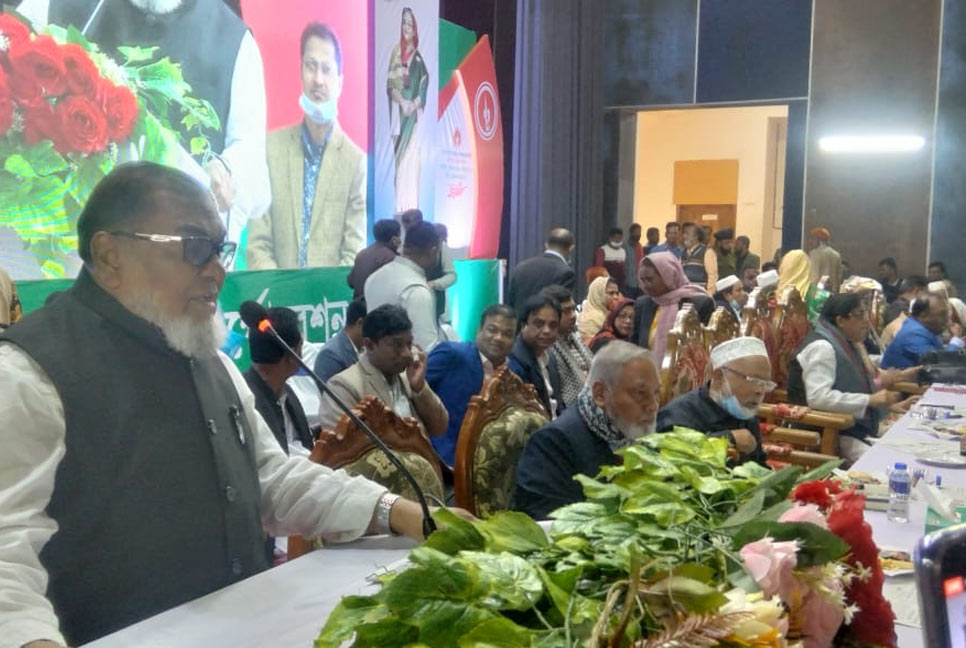 বঙ্গবন্ধু দেশে ফেরত এসেছিলেন বলেই আমাদের অস্ত্র জমা দিয়েছিলাম : মুক্তিযুদ্ধমন্ত্রী