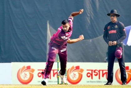 মাশরাফিকে খেলা ছাড়ার আহ্বান তার বাবার