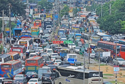 রাজধানীতে তীব্র যানজটের কারণ জানালো পুলিশ