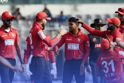 চট্টগ্রামকে হারাল সাকিবের বরিশাল