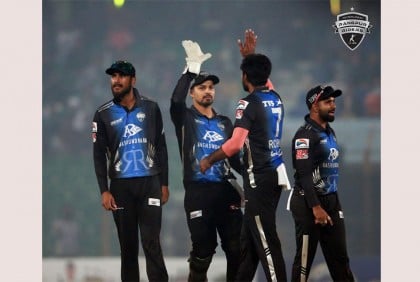 রংপুরের বোলিং তোপে ১৩০ রানেই গুটিয়ে গেল খুলনা