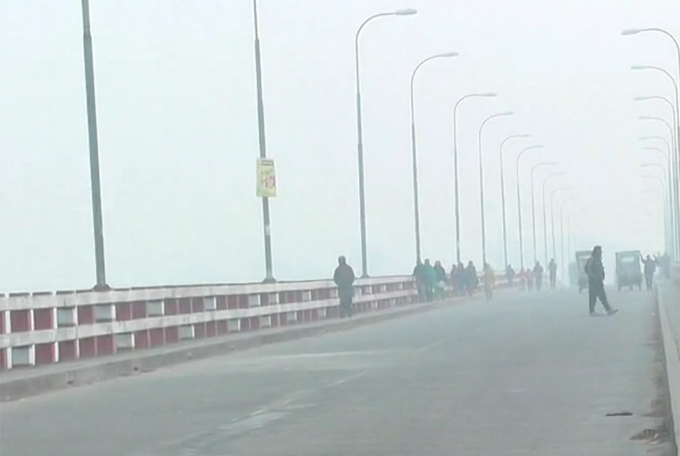 কুড়িগ্রামে মৃদু শৈত্যপ্রবাহ, মানুষের দুর্ভোগ