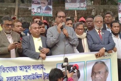 যুগপৎ আন্দোলনে সরকারের মাথা খারাপ হয়ে গেছে : দুদু