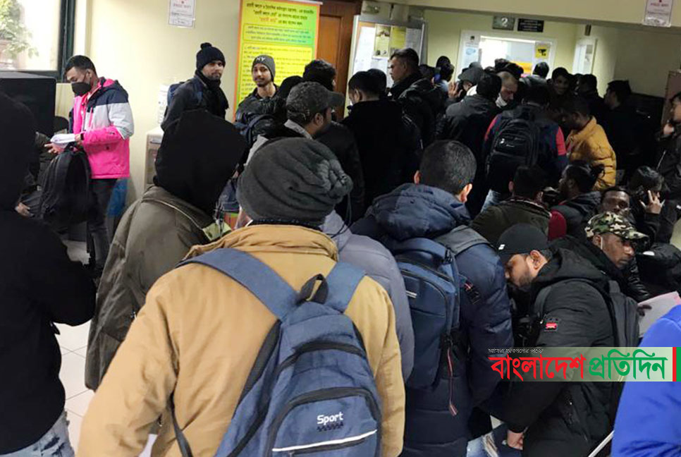 গ্রিসে ১৫ হাজার বাংলাদেশিকে বৈধতার কার্যক্রম শুরু