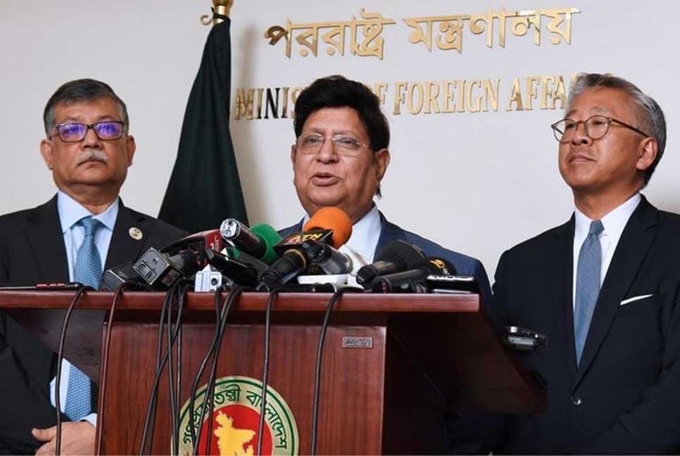 সরকার অবাধ-সুষ্ঠু নির্বাচন অনুষ্ঠানের জন্য প্রতিশ্রুতিবদ্ধ : যুক্তরাষ্ট্রকে মোমেন