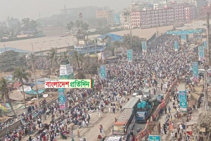 আজ প্রথম পর্বের আখেরি মোনাজাত: ময়দানমুখী মুসল্লিদের ঢল