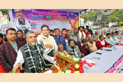 শেখ হাসিনার জন্য দেশ আজ ঘুরে দাঁড়িয়েছে : এস এম কামাল

