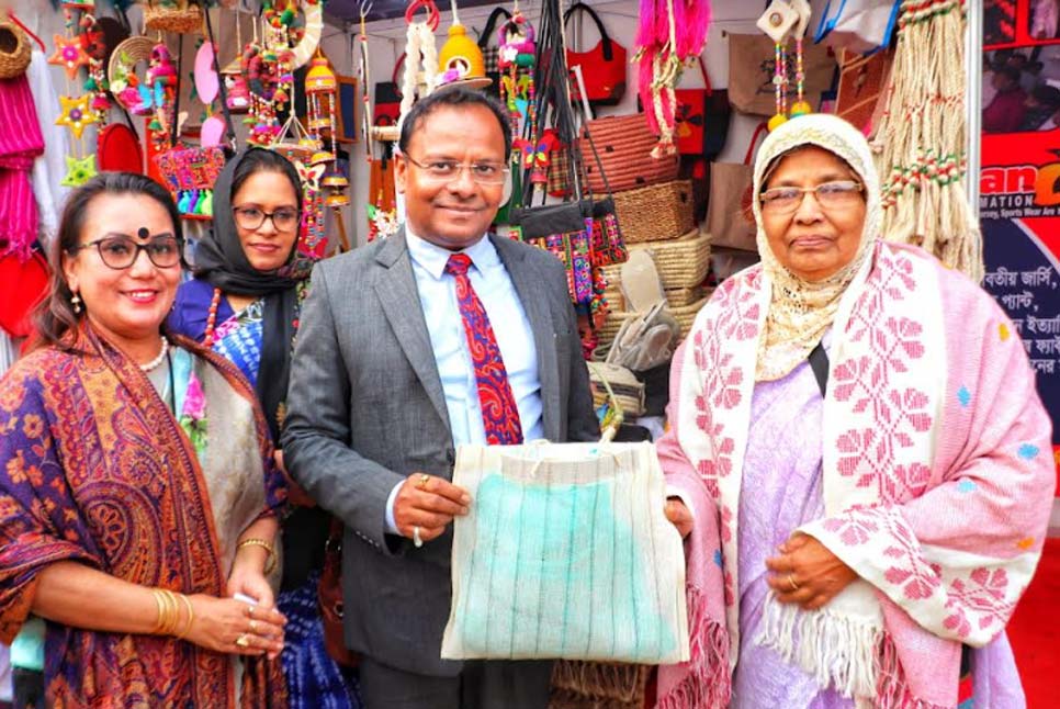 এসএমই পণ্য মেলা পরিদর্শনে ভারতীয় সহকারী হাইকমিশনার