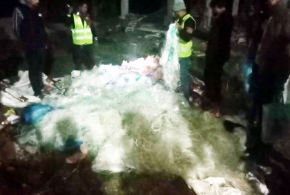 বরিশালে কারেন্ট জাল রাখায় কারাদণ্ড
