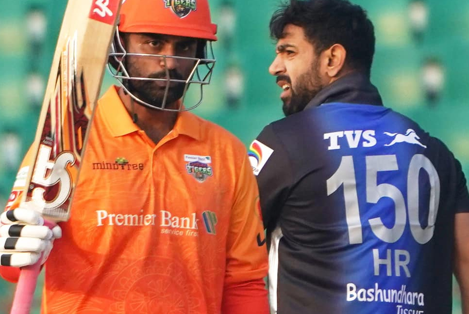 তামিমের ফিফটি, রংপুরকে হারিয়ে খুলনার ‘প্রথম’ জয়