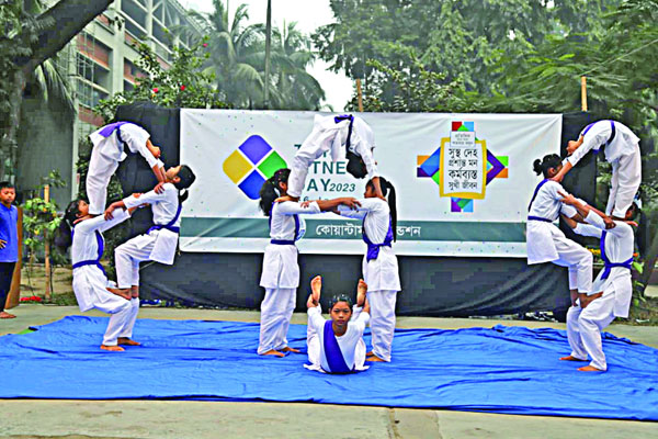 জাতীয় প্রেস ক্লাবে ফিটনেস কসরত