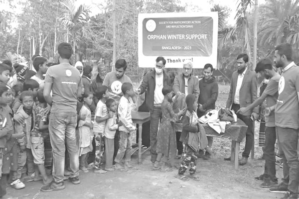 কুড়িগ্রামে দুস্থ প্রবীণ ও শিশুদের মধ্যে শীতবস্ত্র বিতরণ