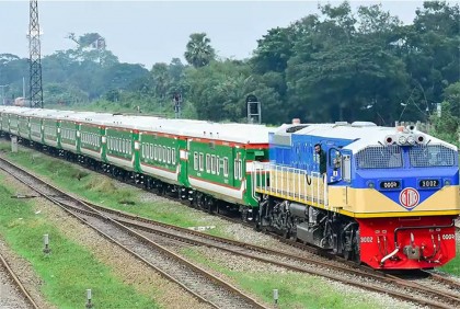 ভাড়া বাড়ছে বিরতিহীন ট্রেন সুবর্ণ এক্সপ্রেসের
