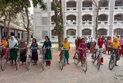 নীলফামারীতে কিশোর-কিশোরীদের ক্রীড়া প্রতিযোগিতা