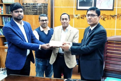 দুমকির ৩ সাংবাদিক পেলেন প্রধানমন্ত্রীর আর্থিক সহায়তা