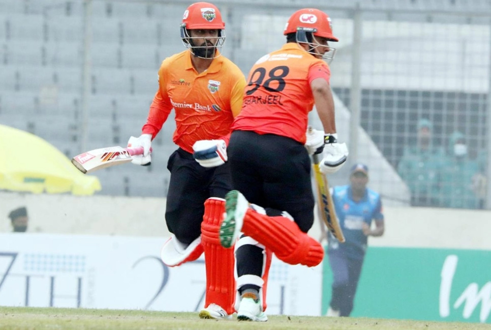 জয়-তামিম আর রাব্বির ব্যাটে খুলনার দুর্দান্ত জয়

