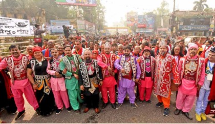 বগুড়ায় দুই দিনব্যাপী গুণীজন ও শিল্পী মহাসম্মেলন শুরু

