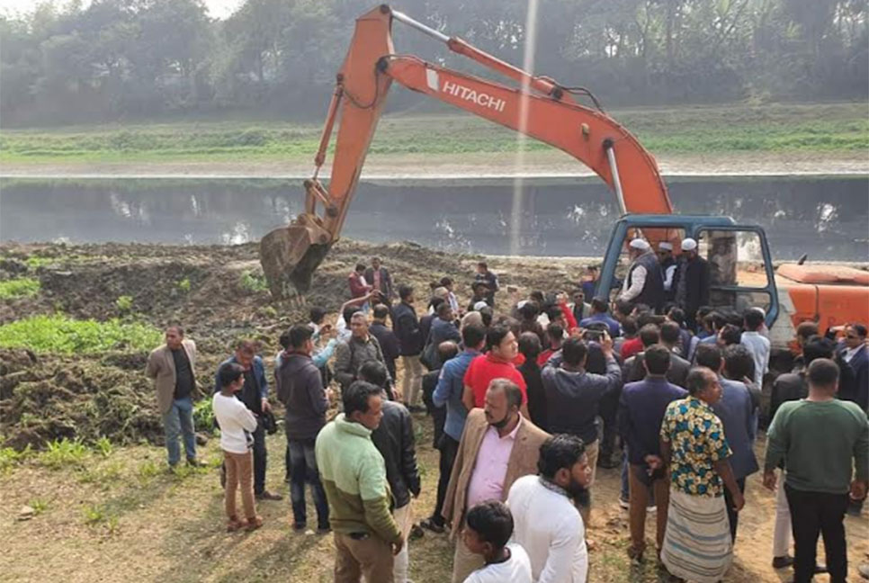 ভালুকায় মৃতপ্রায় খীরু নদী খনন কাজের উদ্বোধন