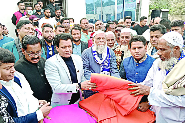 রূপগঞ্জে আওয়ামী লীগের সভা, রংধনুর কম্বল বিতরণ