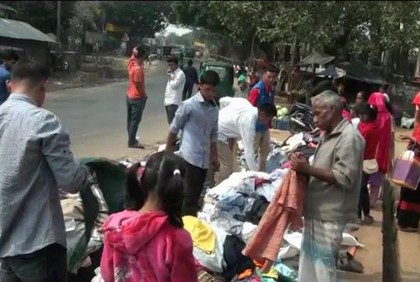 পাহাড়ে জমজমাট শীতবস্ত্রের হাট