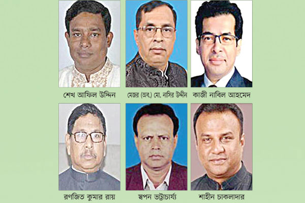 দুই দলেই প্রার্থী জট