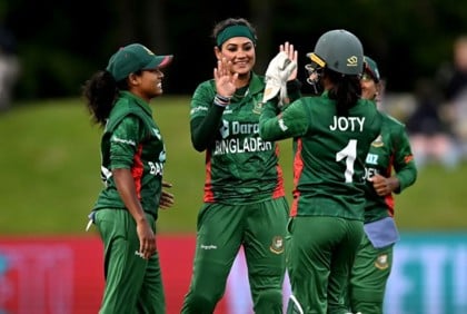 নারী বিশ্বকাপ দলে অনূর্ধ্ব-১৯ দলের চারজন