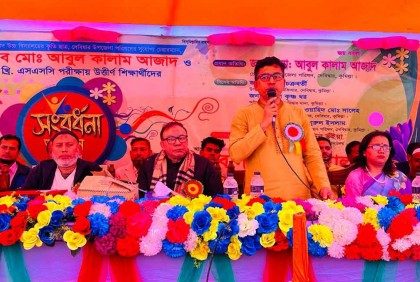 দেবিদ্বারের নবিয়াবাদ উচ্চ বিদ্যালয়ের কৃতি শিক্ষার্থীদের সংবর্ধনা

