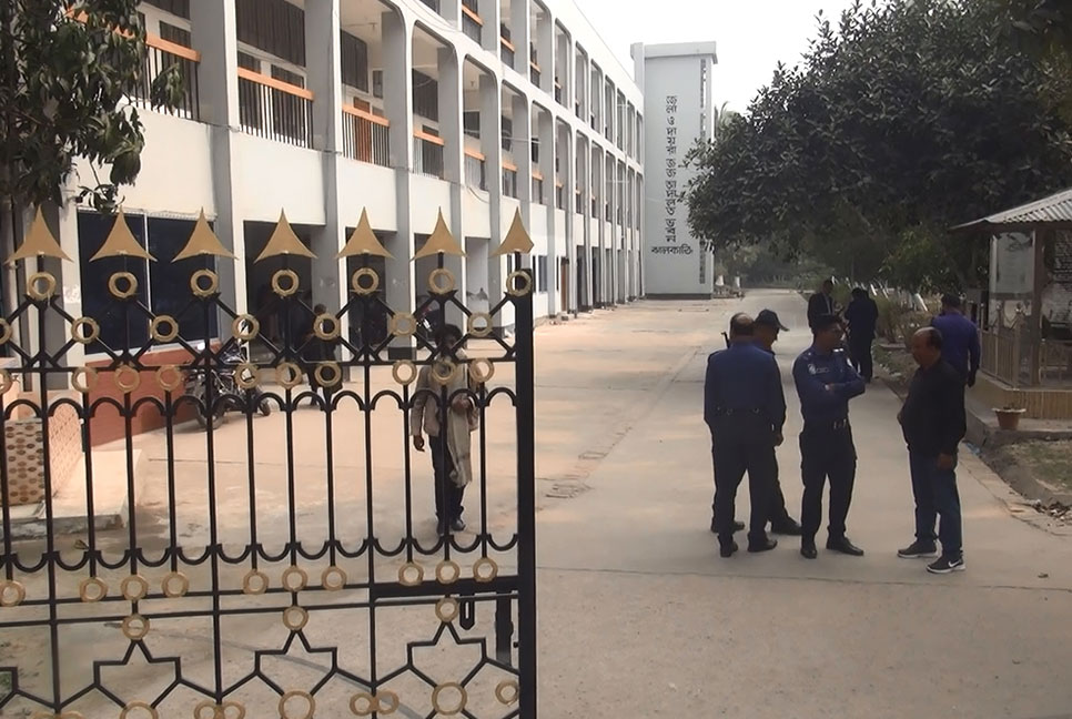 বিস্ফোরক আইনের মামলায় ঝালকাঠিতে দুই বিএনপি নেতা কারাগারে