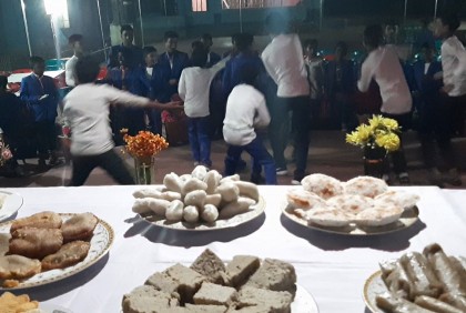 নেত্রকোনায় সরকারি শিশু পরিবারে পিঠা উৎসব