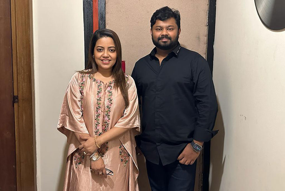 তিন গানে জুটি বাঁধলেন রিজভী-কনা