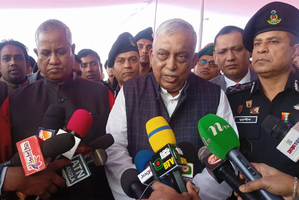 সীমান্তে হত্যাকাণ্ড বন্ধে সাধ্যমত চেষ্টা করছে বিজিবি ও বিএসএফ : স্বরাষ্ট্রমন্ত্রী 