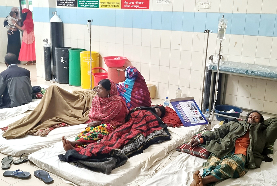 মৌলভীবাজার সদর হাসপাতালে শয্যার চেয়ে রোগী বেশি
