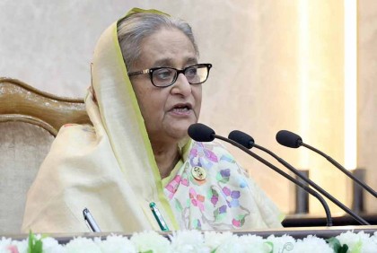 শুধু চাকরি করলেই হবে না, জনসেবাও করতে হবে : প্রধানমন্ত্রী

