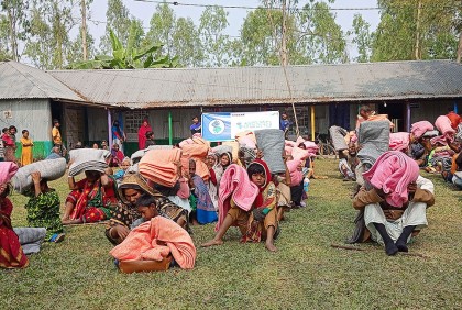 নীলফামারীতে অসহায় শীতার্তদের মাঝে বসুন্ধরা গ্রুপের কম্বল বিতরণ